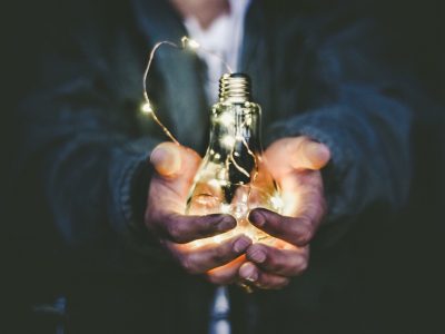 Ortiz‐de‐Mandojana, N., Bansal, P., & Aragón‐Correa, J. A. (2019). Older and Wiser: How CEOs’ Time Perspective Influences Long‐Term Investments in Environmentally Responsible Technologies. British Journal of Management